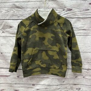 Old Navy Camouflage Fleece Jacket